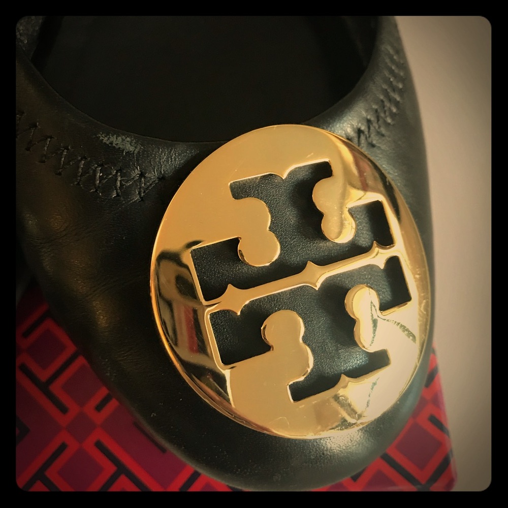 Tory Burch Reva Flats with box